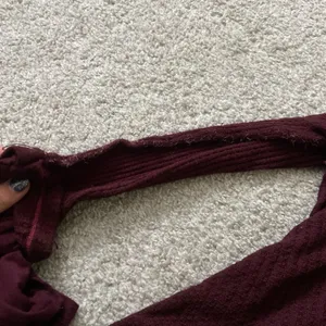 We‎ the free oversized waffle knit sweater medium maroon thumbnail 4