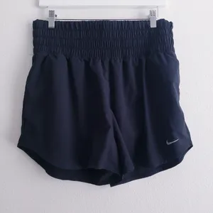 Nike Dri-Fit Mid Rise Lined Athletic Shorts thumbnail 2