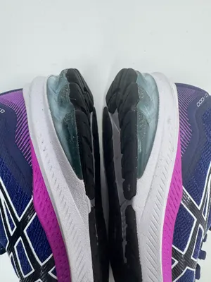 Asics GT -1000 Running Shoes Size 6  thumbnail 7
