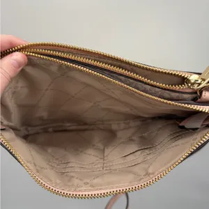 Michael Kors Trisha Medium Pebbled‎ Leather Pink Cream Logo Print Crossbody Bag thumbnail 11
