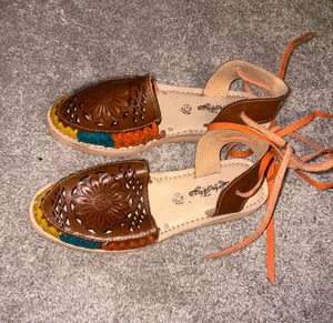 Paola Alexa mexican Brown Leather Floral Cutout Sandals with Orange Laces 8/9 thumbnail 1