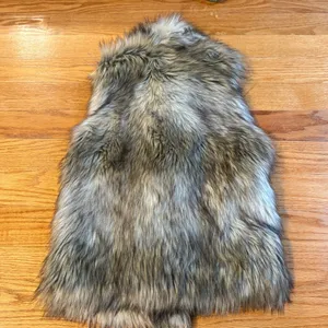 🙂Faux Fur Vest in Mixed Brown and Cream Tones thumbnail 4