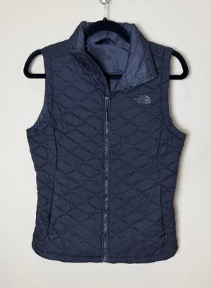 The North Face Thermoball Insulated Puffer Vest Size Small Black thumbnail 1