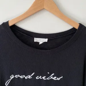 Flutter Good Vibes Only Embroidered Oversized Top Black Short Sleeve Small thumbnail 4