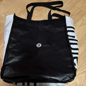 Lululemon Black Tote Bag thumbnail 1