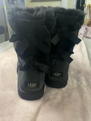 UGG Bailey Bow II Black Two Back Bow Size 9 Boots Australia Sheepskin Lined thumbnail 3