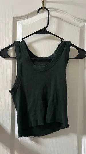 Brandy Melville John Galt ribbed Tank top Crop thumbnail 2
