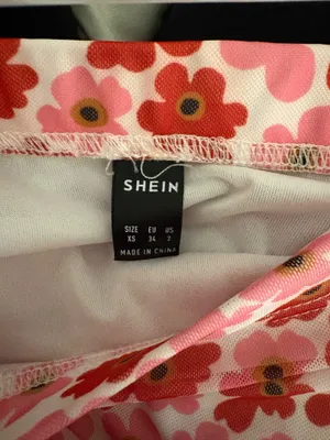 SHEIN Pink Floral Mini Skit Size XS thumbnail 3