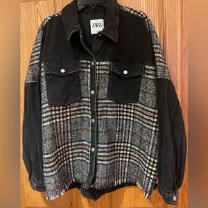 ZARA Contrast Black Denim & Tweed Plaid Mix Snaps Outer Jacket Shaket Size Large thumbnail 11