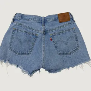 Levi's 501 Distressed Cutoff Denim Shorts Ripped Light Wash Womens Size 28 thumbnail 2