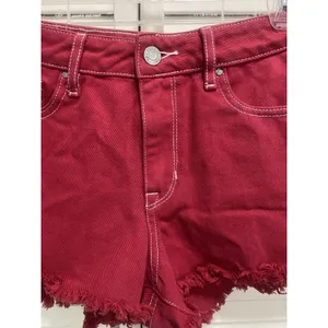 PacSun Red Denim Shorts Raw Hem Size 25 Mid Rise Zip Pockets‎ thumbnail 2