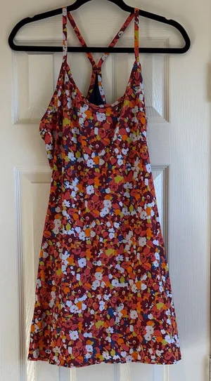 Outdoor Voices | Red Paprika Blooms Patter Exercise Dress Size Medium thumbnail 1