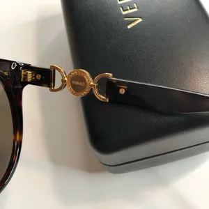 Versace VE4442 Women’s Tortoise Sunglasses with Medusa Logos at Temples ~ BNIB! thumbnail 7