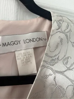 NWT Vintage Maggy London Silver Floral Jacquard Cocktail Sheath Dress Size 4 thumbnail 6