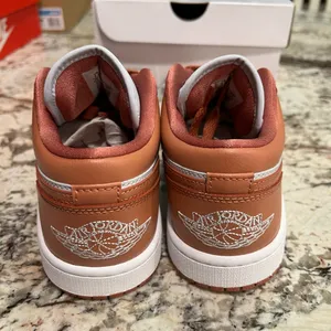 Women’s Air Jordan 1 Low Pink Salmon White Sneakers New Casual (DC0774 080) 7.5 thumbnail 5