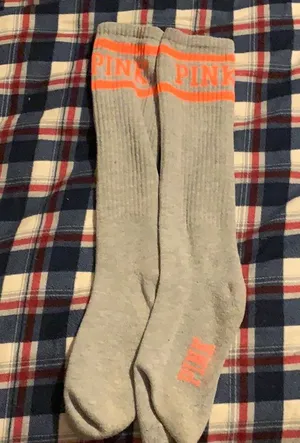 PINK - Victoria's Secret 5/$25 socks thumbnail 1