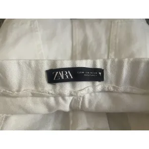Zara white high-waisted clean girl summer aesthetic cuffed shorts M thumbnail 2
