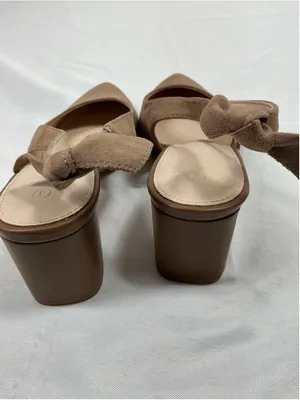 Womans New Slingback Pumps 8 Cowhide Tan Pointed Toe Block Heel Bow Accent thumbnail 4