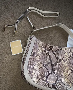 Michael Kors Women’s  Purse thumbnail 4