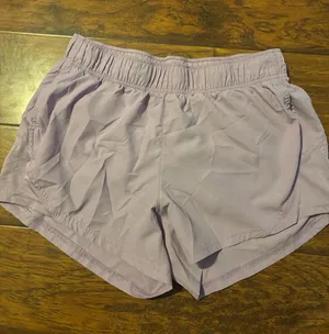 Purple athletic shorts Size M thumbnail 1