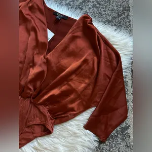 Forever 21 Contemporary satin surplice bodysuit thumbnail 3
