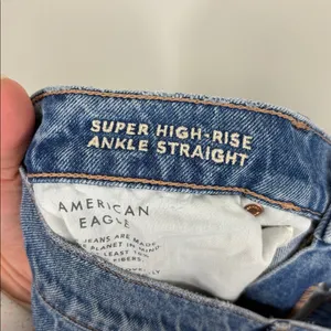 American Eagle Ankle Straight Jeans Women’s Size 8 High Rise Denim Stretch thumbnail 5