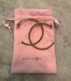Sheila Fajl Sheila Hoops thumbnail 1