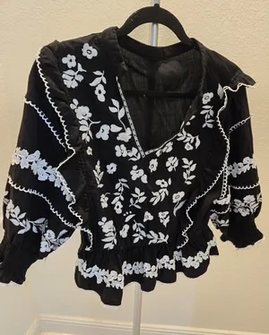 SHEIN Floral Embroidered Peplum Blouse Black V-Neck Ric Rac Top Women Size M thumbnail 1