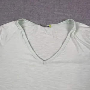 Tasc T-Shirt Womens L Green V-Neck Short Sleeve Lightweight Relaxed Jersey Top thumbnail 5