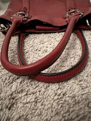 Wilson’s EUC burgundy red genuine leather purse. Satchel with crossbody option thumbnail 11