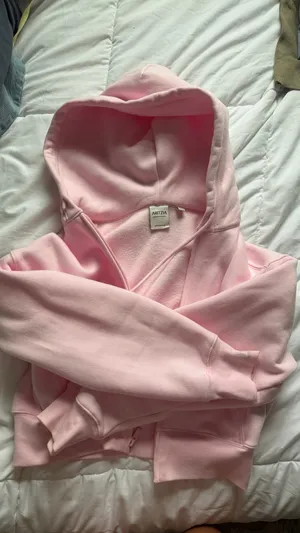 Aritzia Half-Zip  thumbnail 1