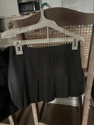 Abercrombie Pleated Mini Skort in Charcoal thumbnail 3