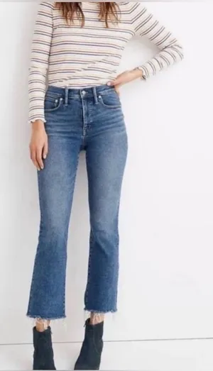 ✨👖 Madewell Cali Demi Boot‎ Jeans Medium Wash Denim Size 24 👖✨ thumbnail 1
