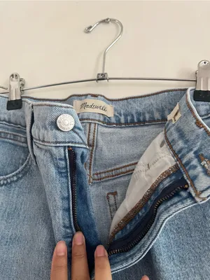 Madewell Jeans The Perfect Vintage Crop Jean 28 Distressed Light Wash Minimalist thumbnail 2