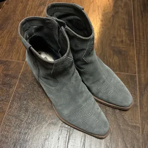 Dolce Vita Blue Gray Suede Ankle Boots Size 6 thumbnail 1