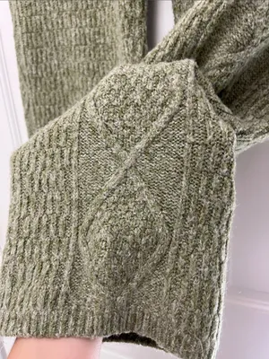 Universal Threads Olive Green Wide Leg Cable Knit Pants - Size Medium thumbnail 13