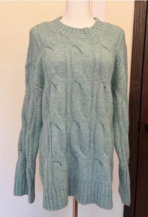 American Eagle light green cable knit crewneck oversized sweater thumbnail 1