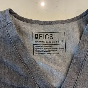 Figs Catarina One-Pocket Scrub Top in Graphite‎ Size XS thumbnail 3