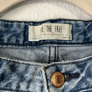 Free People - We The Free Vintage Flare Jeans Raw Hem Mid Rise Denim Size 28 thumbnail 5
