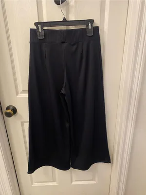 Nike Black Wide-Leg Cropped Jogger Pants thumbnail 5