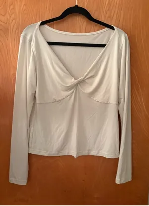 Lululemon Cream Long Sleeve Top thumbnail 2