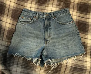 Topshop Denim A-line Shorts size 4 excellent condition thumbnail 1