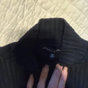 Kendall and Kylie bodysuit black cap sleeves size extra small thumbnail 3