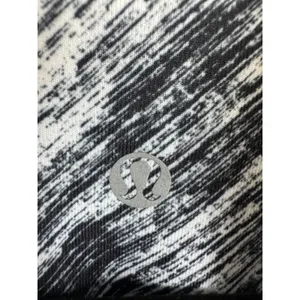 Lululemon Find Your Bliss Reversible Full Zip Jacket Black White Mesh Womens‎ 4 thumbnail 8