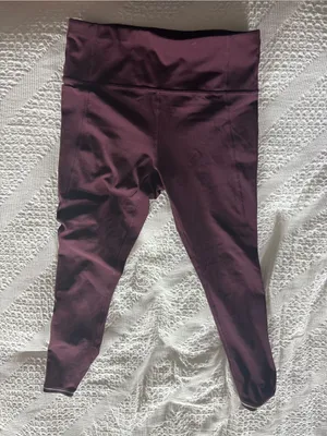 Athleta run free tight Women’s High-Waist Burgundy Leggings like new size xsp thumbnail 4