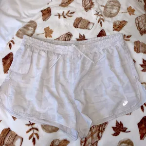 ASICS White Camo Lined Run Shorts thumbnail 1