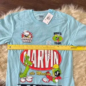NWT light blue Looney Tunes graphic tee Marvin the Martian "Racing Club" thumbnail 4
