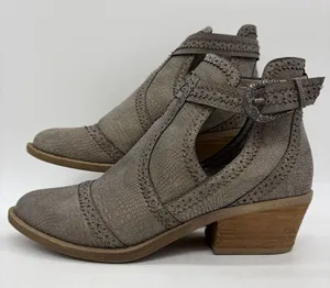 Very G Womens 8 Boots Western Cutout Ankle Pewter Gray Buckle Country Festival thumbnail 1