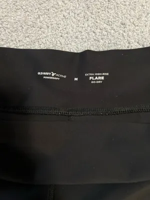 Old Navy Flared Leggings thumbnail 2