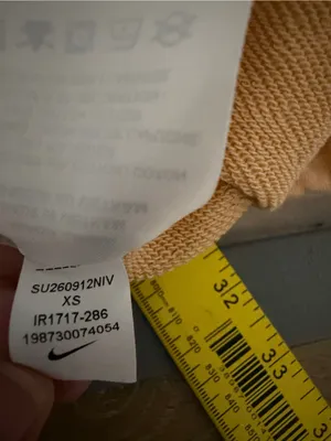 Nike Sleeveless Cropped Hoodie in Peach Y2K inspired thumbnail 7